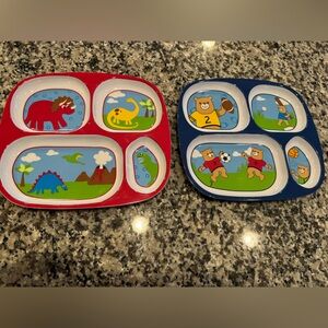 Lot of 2 toddler plastic plates